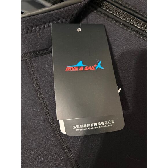 Dive & Sail Wetsuit Size Large - Picture 5 of 7